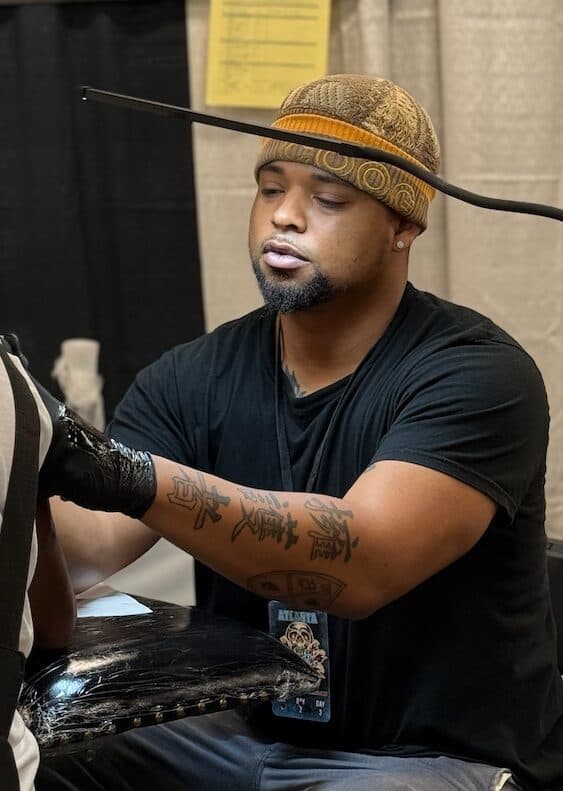 Bluu, Tattoo artist at Fattys Tattoos & Piercings